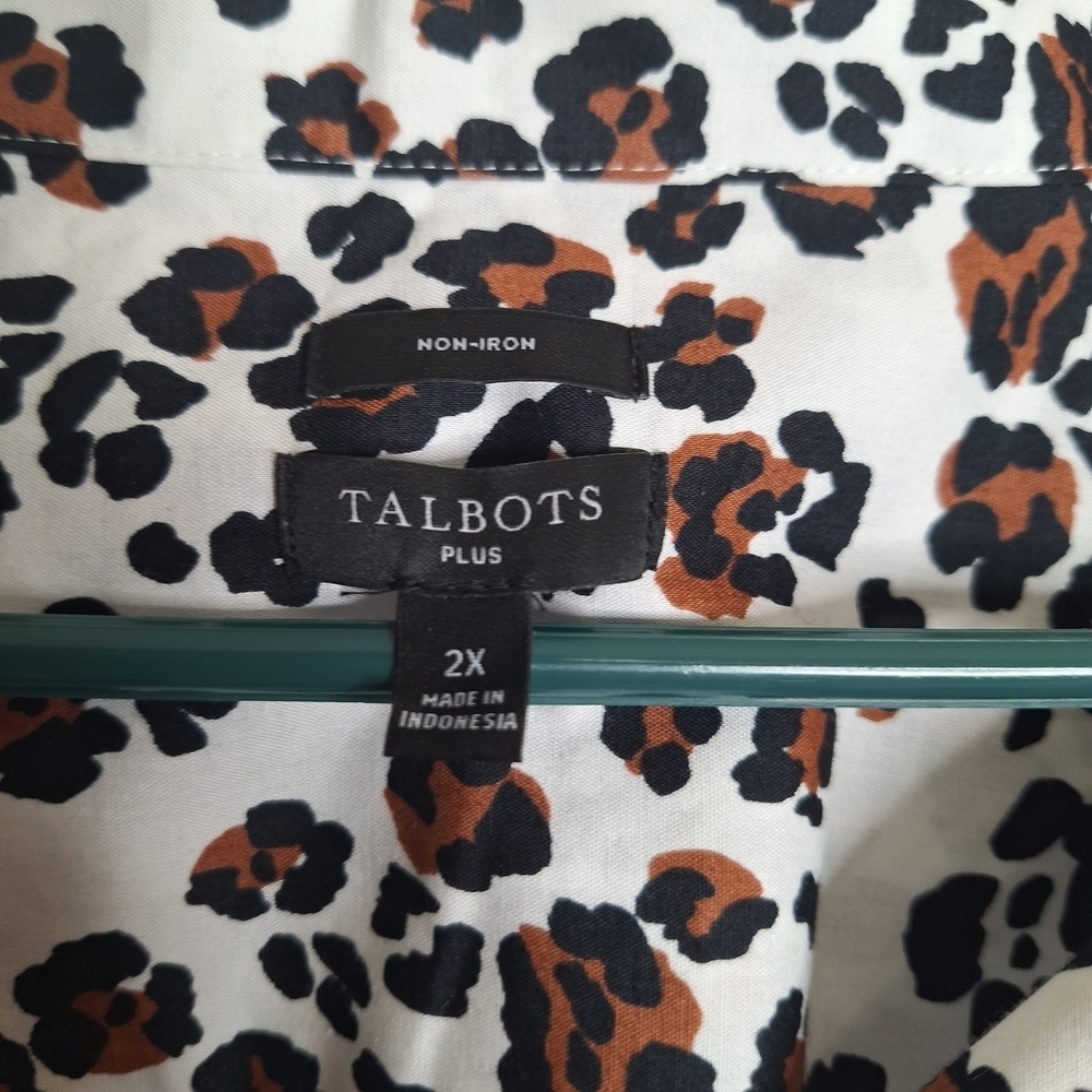 Talbots Non-Iron Popover - Luxuriant Leopard Size 2X - Picture 6 of 7